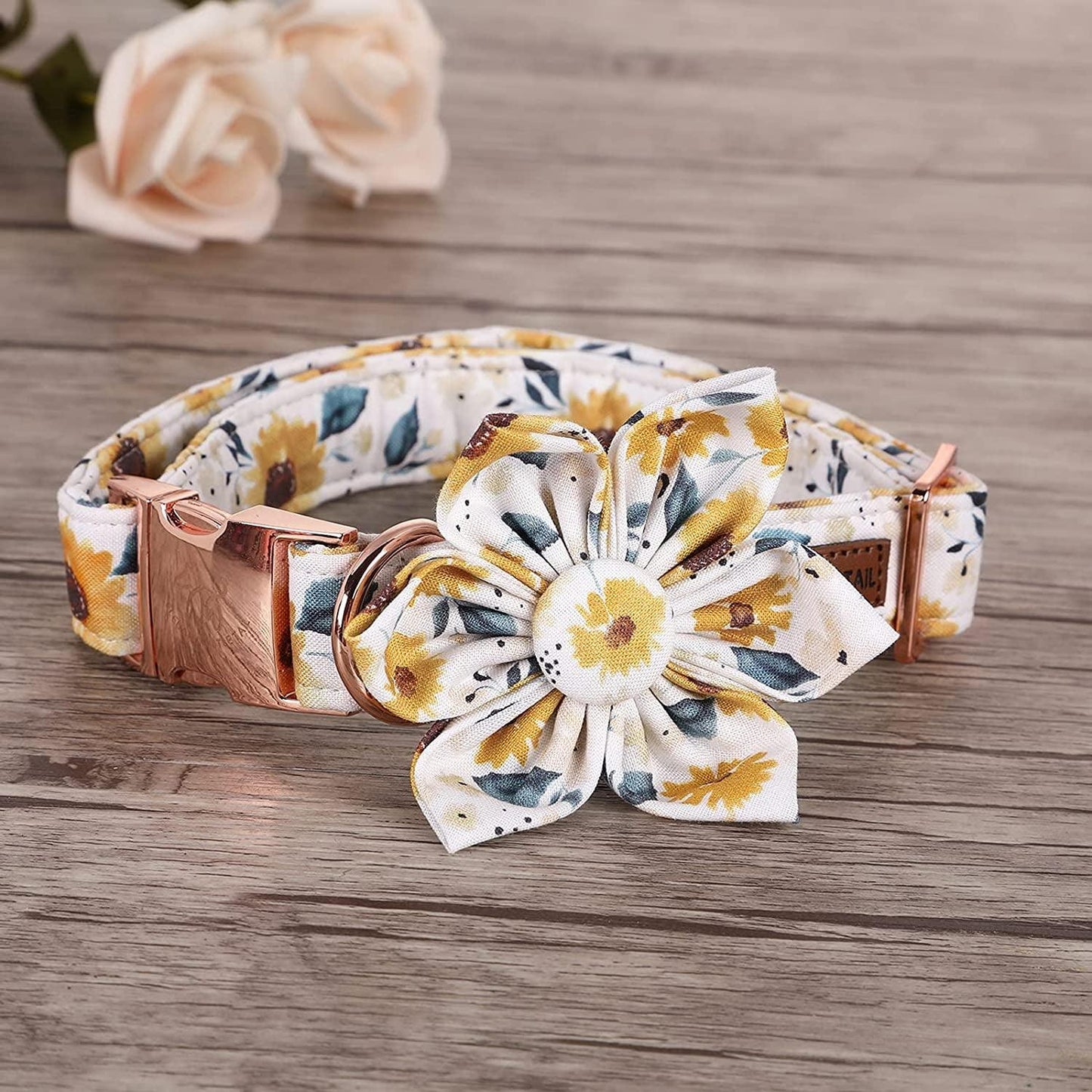 Sunflower Girl Dog Collar for Female Dogs, Pet Collar Adjustable Dog Collars with Flower Gift for Medium Dogs
